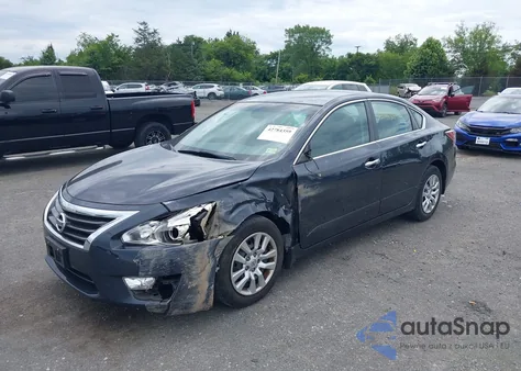 2015 Nissan Altima 2.5 S из США, поврежденный, VIN 1N4AL3AP5FC196815